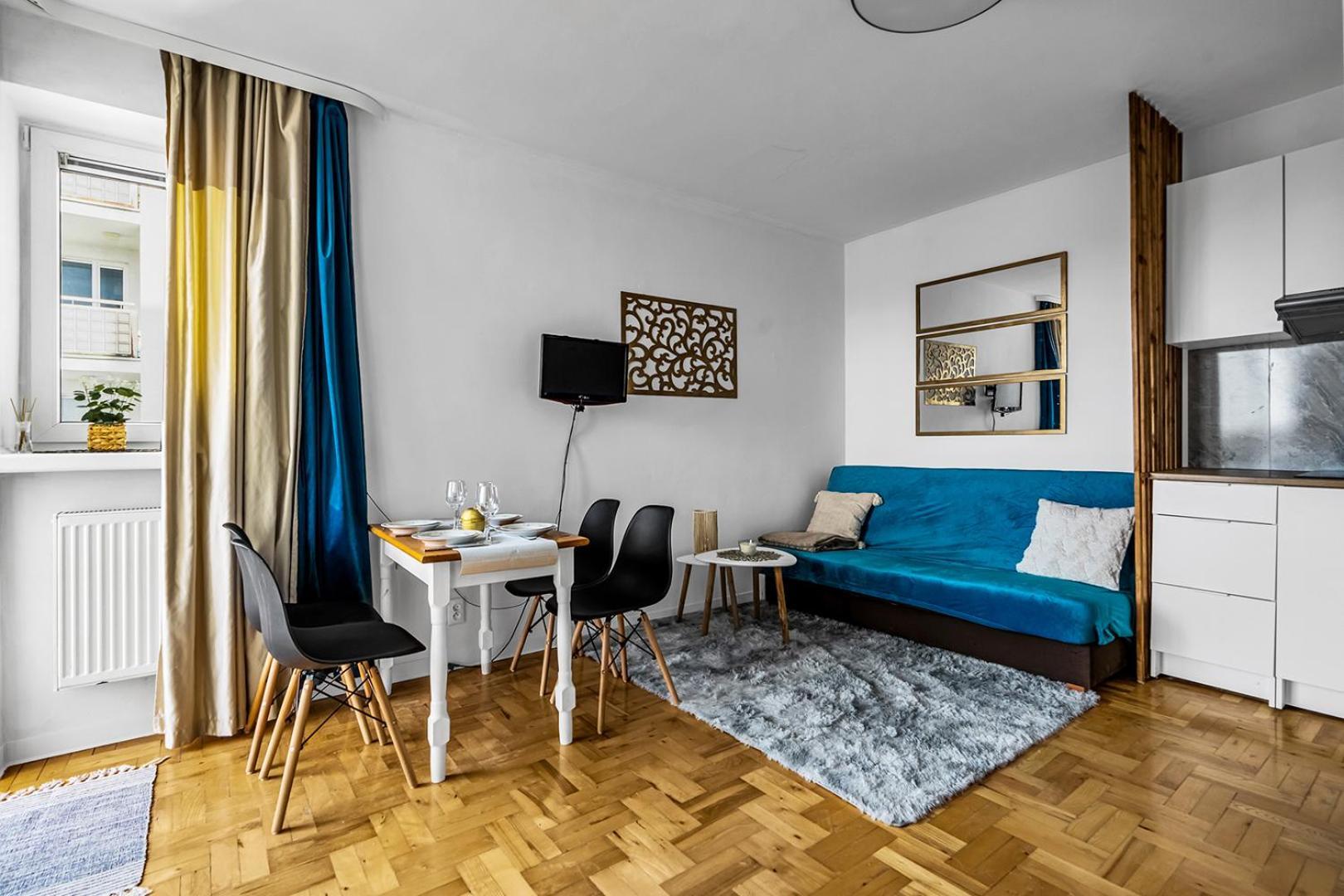 Goclaw Retreat With Balcony - River & Park Nearby - By Rentujemy Warszawa
